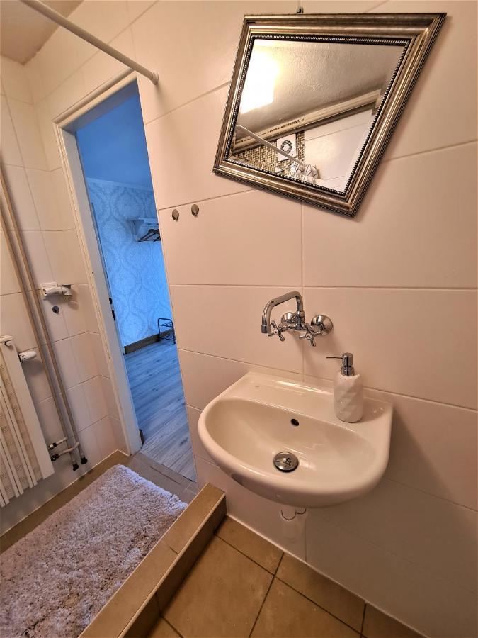 Апартаменти Apartman Prace Екстер'єр фото