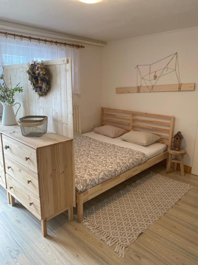 Апартаменти Apartman Prace Екстер'єр фото